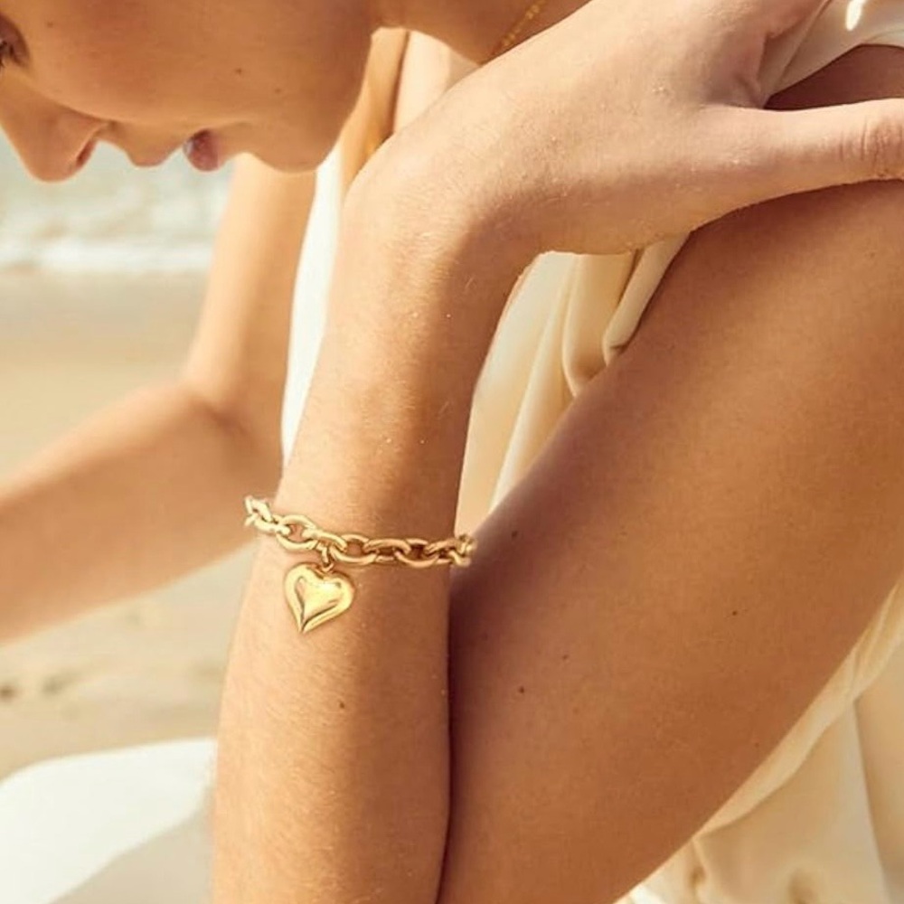 Gold Heart Charm Bracelet - Picture 6 of 6